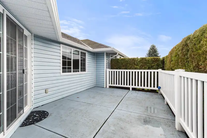 66 1450 MCCALLUM ROAD - photo 4 of 40