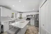 20746 97B AVENUE - thumbnail 8