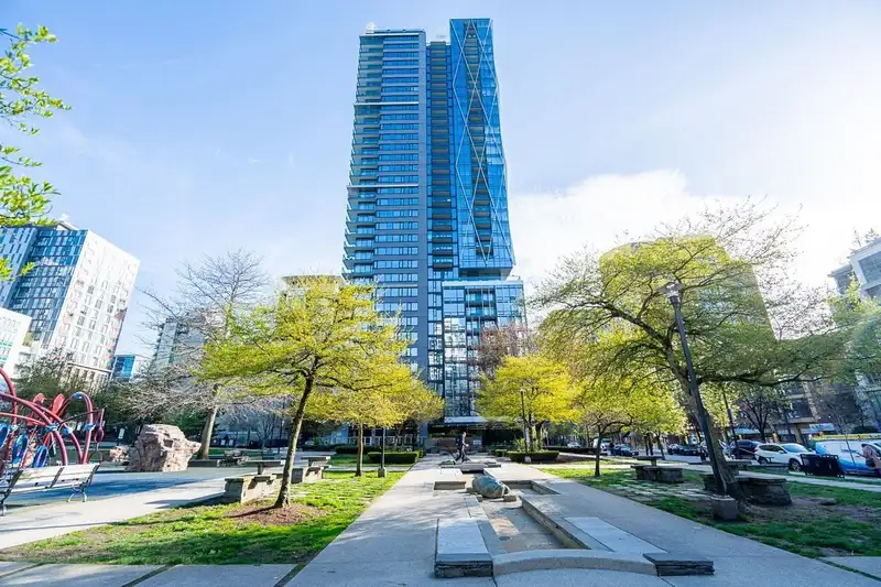 1910 1111 RICHARDS STREET - photo 1 of 40