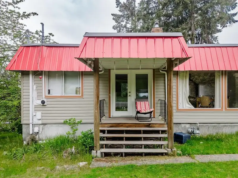 5197 RADCLIFFE ROAD - photo 3 of 13