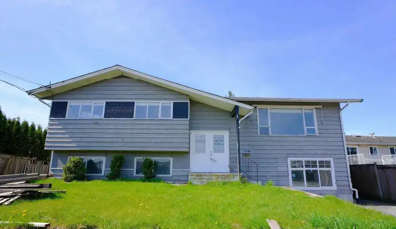 1477 MCCALLUM ROAD - photo 2 of 20