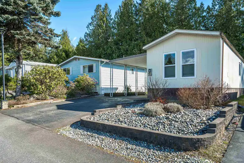 33 2315 198 STREET - photo 1 of 30