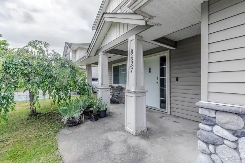 8627 HENDERSON STREET - photo 3 of 40