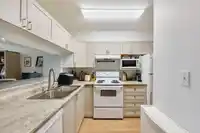 402 1190 EASTWOOD STREET - thumbnail 7