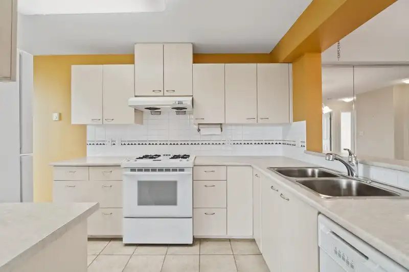 801 5848 OLIVE AVENUE - photo 4 of 29