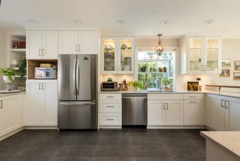 3665 RUTHERFORD CRESCENT - photo 3 of 40