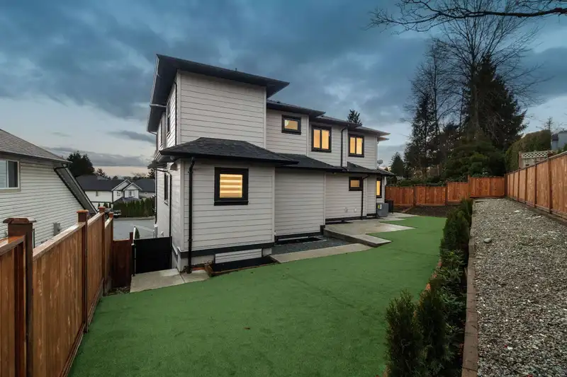 2289 CAPE HORN - photo 1 of 1