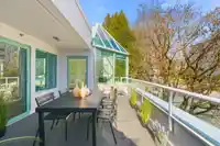 205 565 17TH STREET - thumbnail 2
