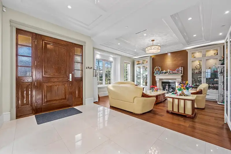 6886 ANGUS DRIVE - photo 2 of 40