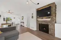 4 20560 66 AVENUE - thumbnail 9