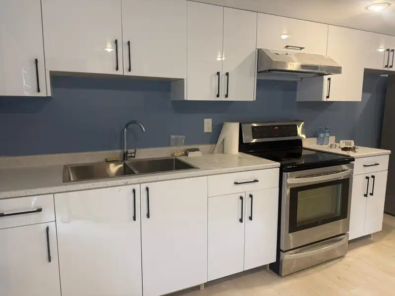 12896 108 AVENUE - photo 2 of 2