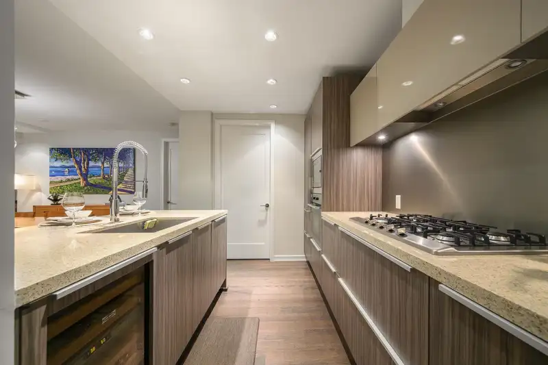 1402 181 W 1ST AVENUE - photo 4 of 36