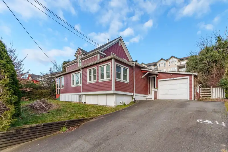 33163 3RD AVENUE - photo 1 of 12