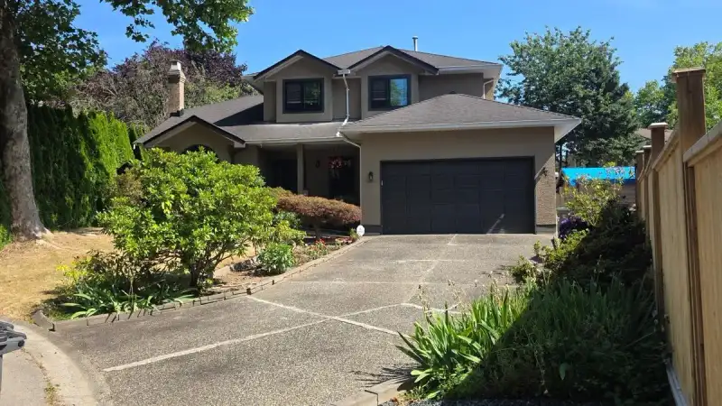 14166 84B AVENUE - photo 1 of 22