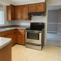 12472 79A AVENUE - thumbnail 3