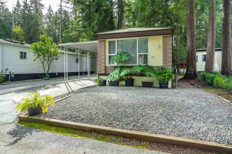 17 2306 198 STREET - photo 3 of 35