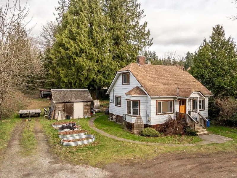 4404 SUNSHINE COAST HIGHWAY - photo 4 of 15
