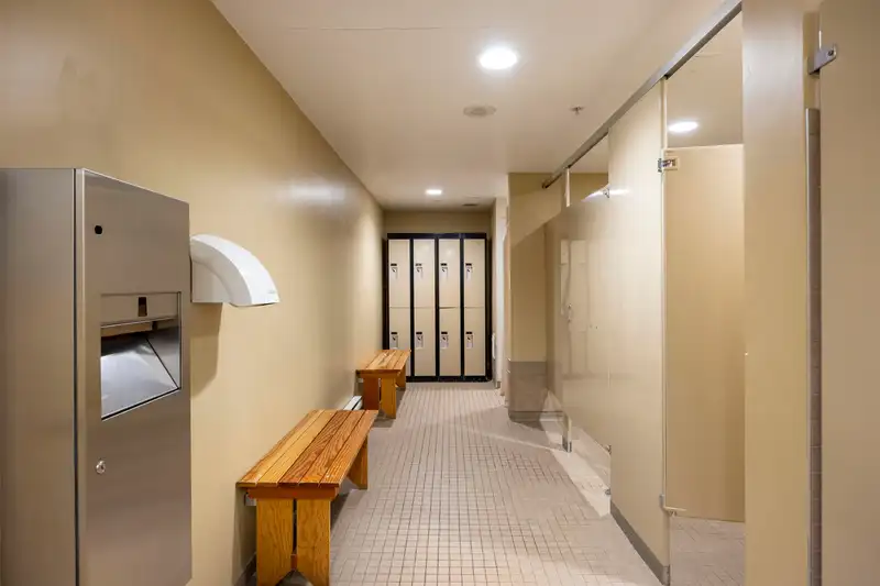 2303 2088 MADISON AVENUE - photo 4 of 32