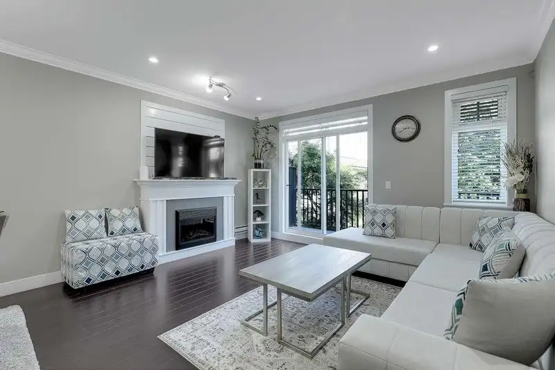 50 6383 140 STREET - photo 1 of 40