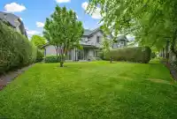 9 4740 221 STREET - thumbnail 1