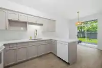9 4740 221 STREET - thumbnail 24