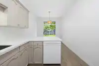 9 4740 221 STREET - thumbnail 25