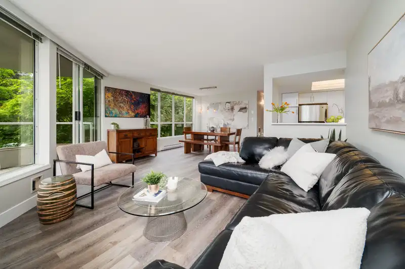 203 408 LONSDALE AVENUE - photo 2 of 36