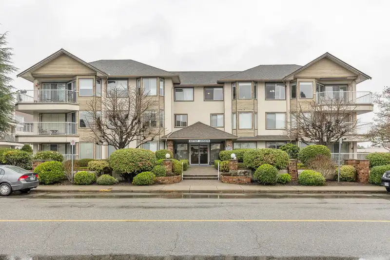 312 33401 MAYFAIR AVENUE - photo 1 of 34