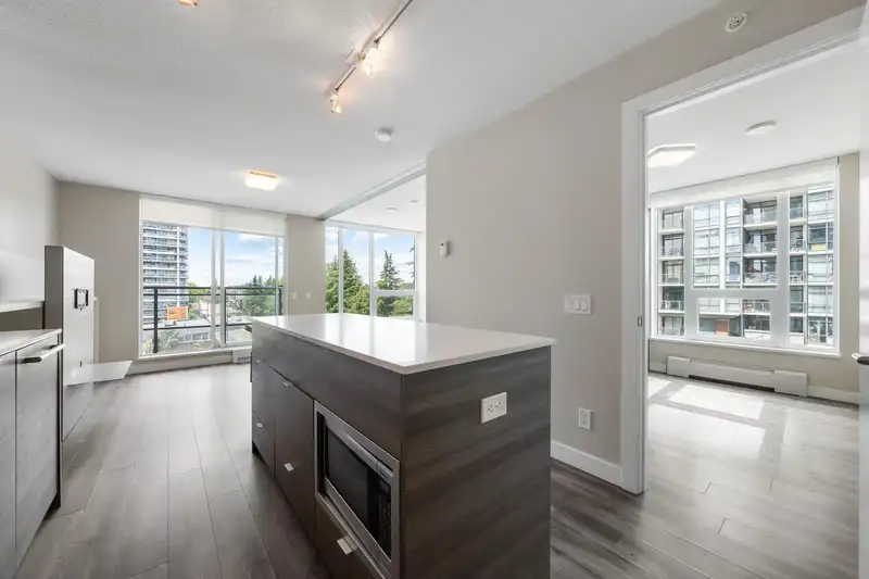 805 13398 104 AVENUE - photo 3 of 30