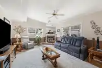 6 8078 KING GEORGE BOULEVARD - thumbnail 11