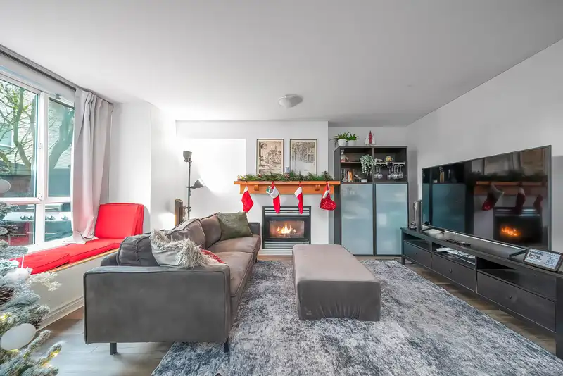 7313 MAGNOLIA TERRACE - photo 2 of 29