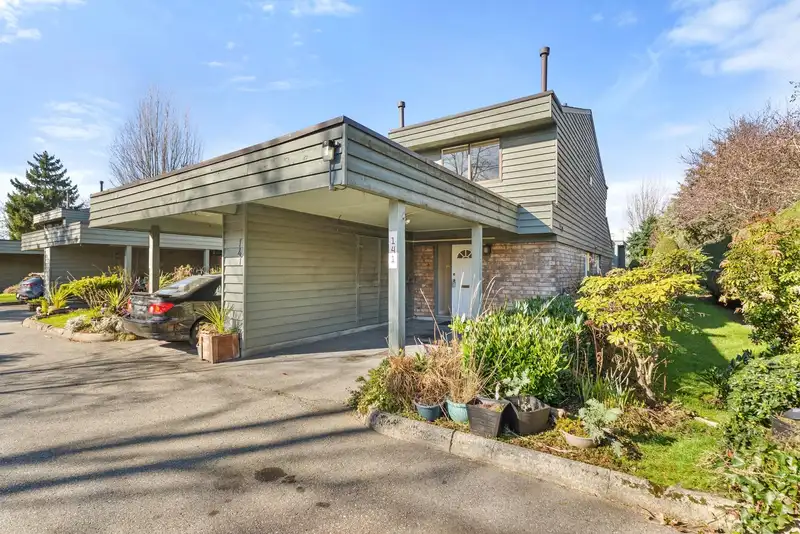 141 3031 WILLIAMS ROAD - photo 2 of 39