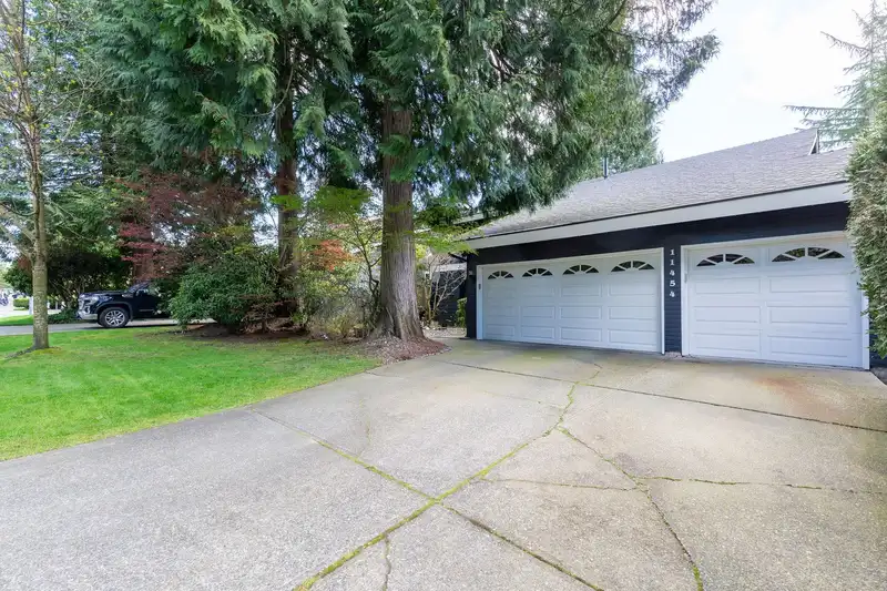 11454 LYON ROAD - photo 2 of 40