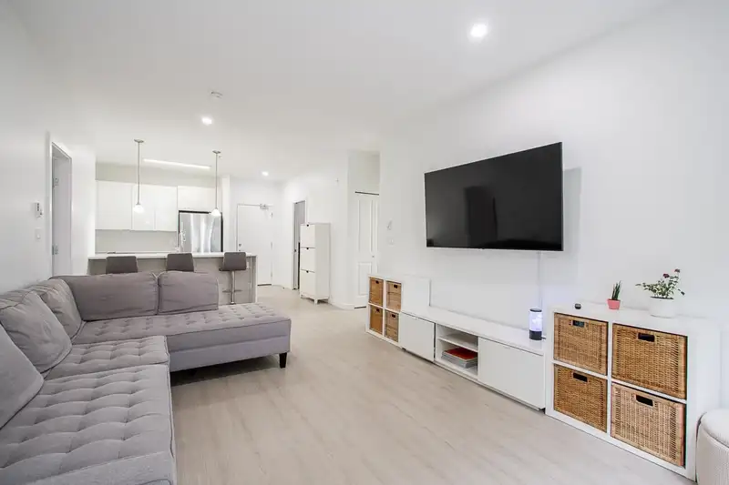 110 225 FRANCIS WAY - photo 3 of 33