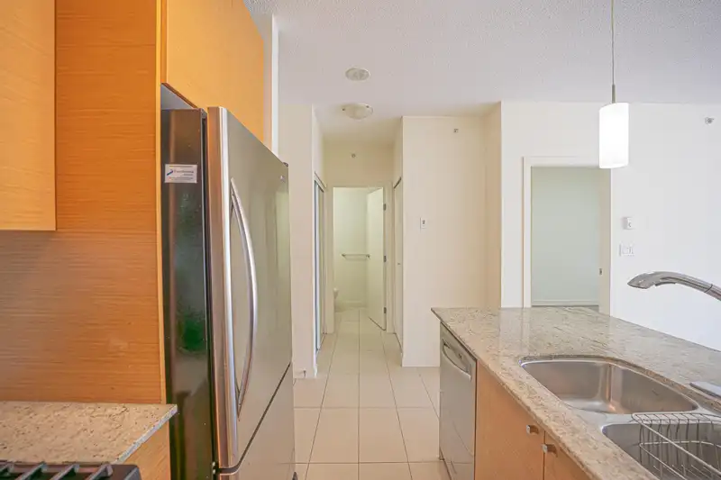 1103 110 BREW STREET - photo 3 of 33
