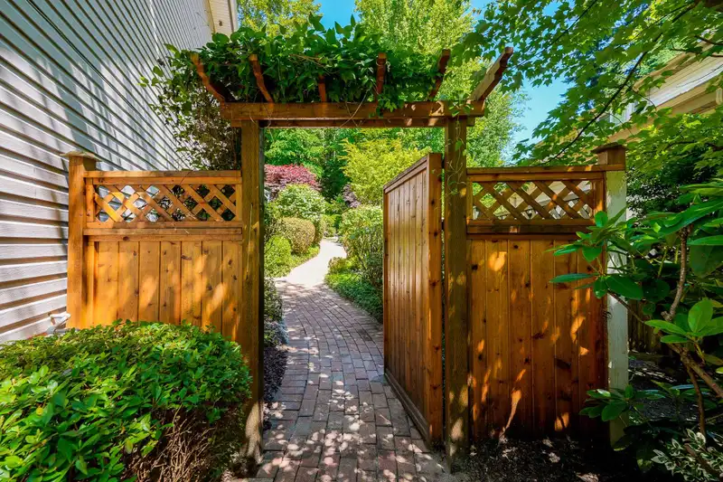 112 PARKSIDE DRIVE - photo 3 of 40