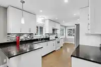 6681 SHERBROOKE STREET - thumbnail 6