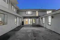 1285 CHARTWELL CRESCENT - thumbnail 35