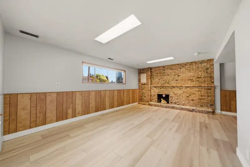 3561 YORK STREET - photo 2 of 40