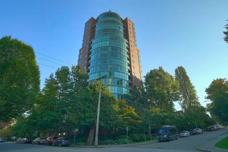 902 1888 ALBERNI STREET - photo 1 of 34