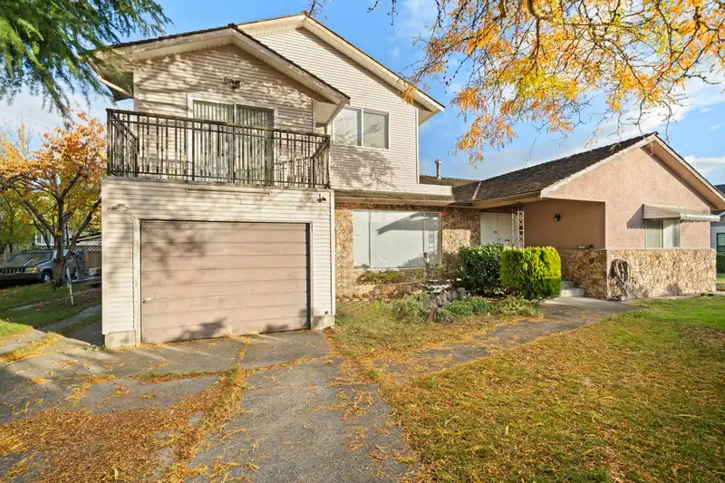 11760 SEALORD ROAD - photo 3 of 33