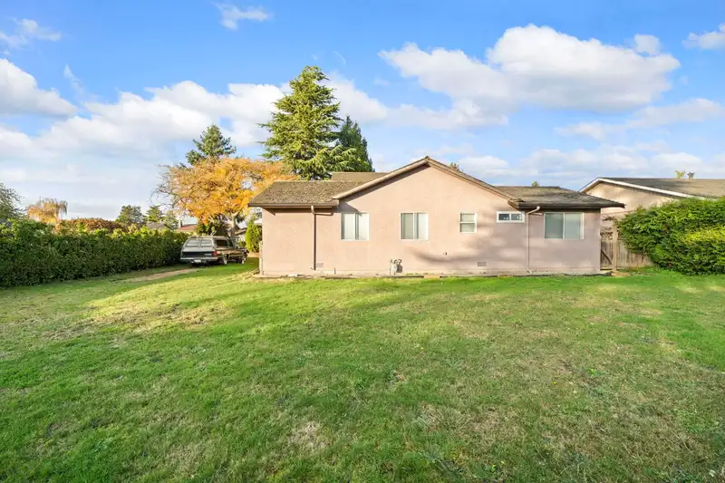 11760 SEALORD ROAD - photo 4 of 33