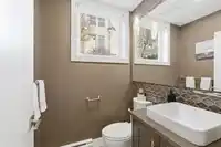 1 115 W QUEENS ROAD - thumbnail 13
