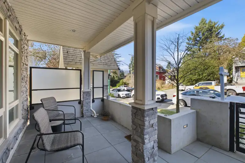 1 115 W QUEENS ROAD - photo 3 of 30