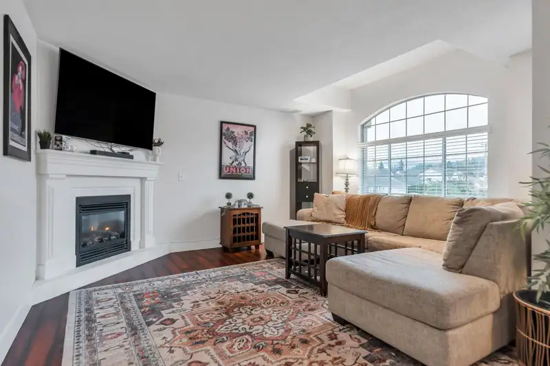 44785 MONTE VISTA DRIVE - photo 4 of 40