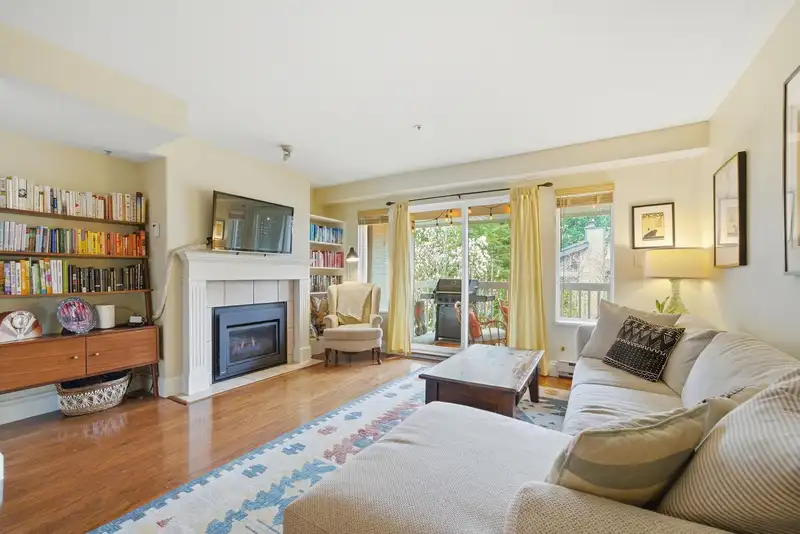 22 232 TENTH STREET - photo 3 of 39