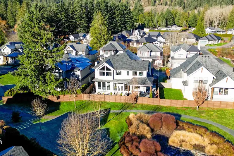 44 1885 COLUMBIA VALLEY ROAD - photo 1 of 40