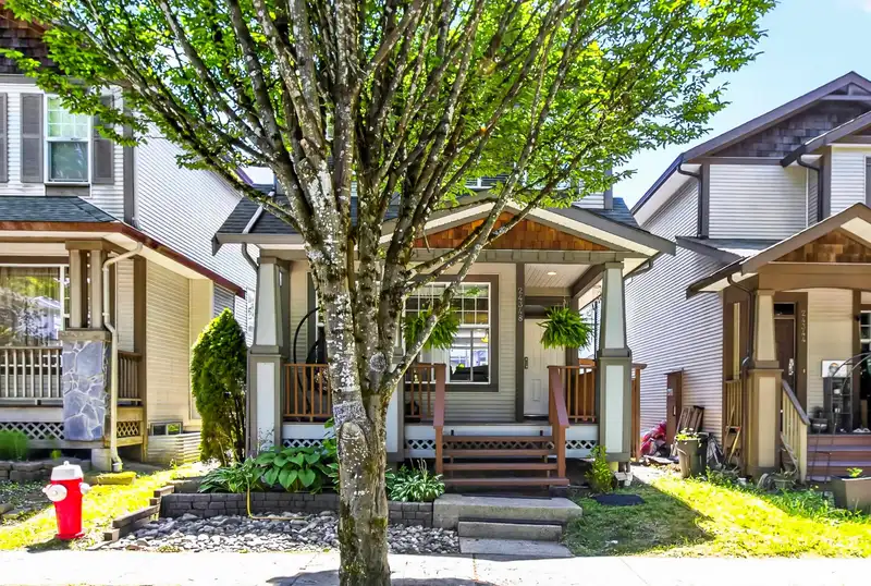 24348 102A AVENUE - photo 3 of 40