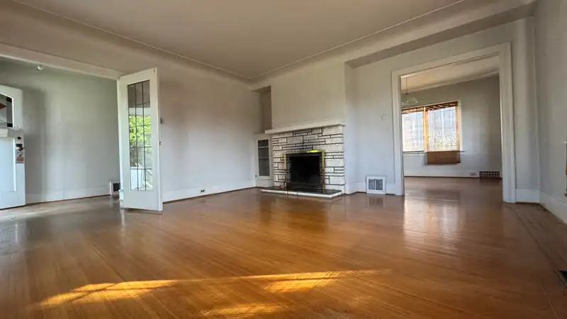 5480 COLLINGWOOD STREET - photo 3 of 16