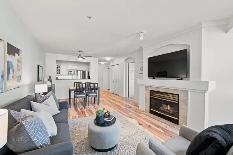 204 20125 55A AVENUE - photo 2 of 32